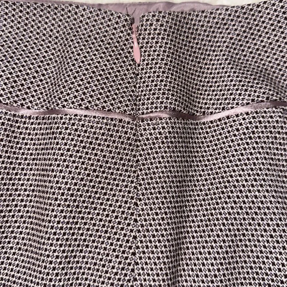 Ann Taylor 8 Burgundy Mauve Pink Wool Blend Satin Trim Fitted A-Line Skirt
